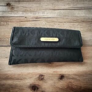 Michael Kors Austin Black Flat Continental Signature Wallet Leather Trim